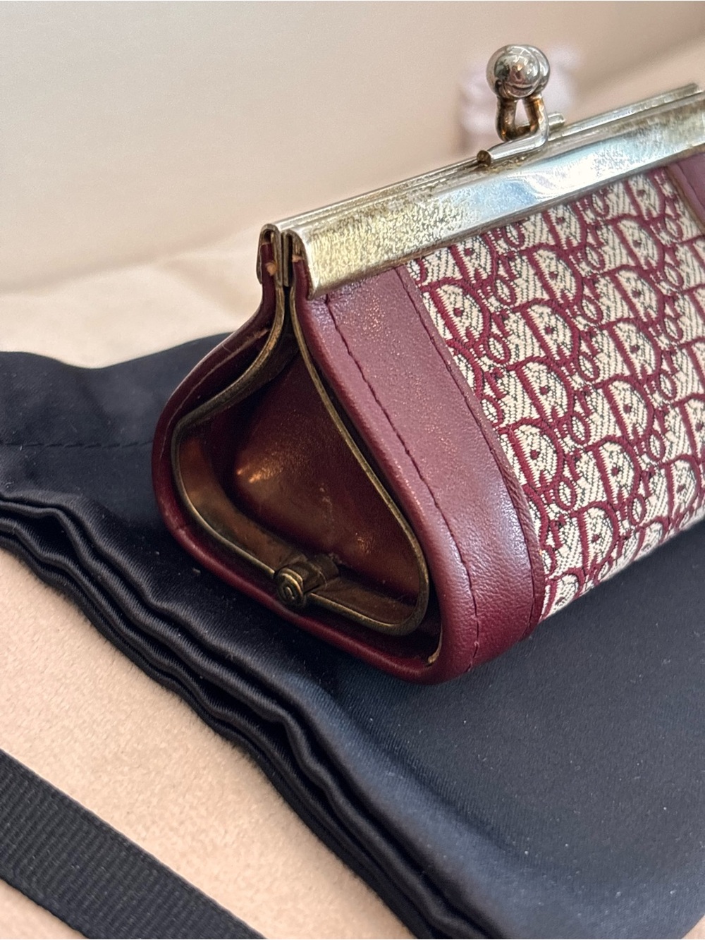 Christian Dior RARE Vintage 1970’s Oblique Monogram Kiss Lock Coin Poin Purse - Picture 4 of 16
